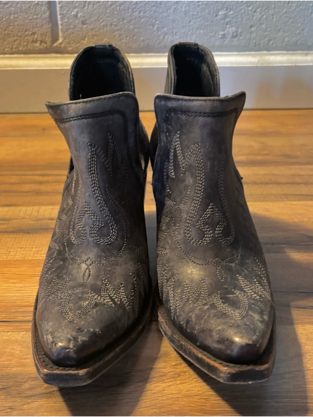 Ariat Dixon X Toe Western Boot Distressed Gray